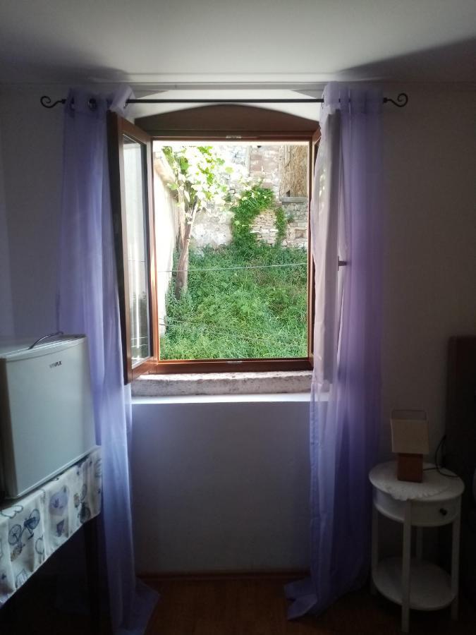 Rooms Serafin-Lavanda Motovun Exteriör bild