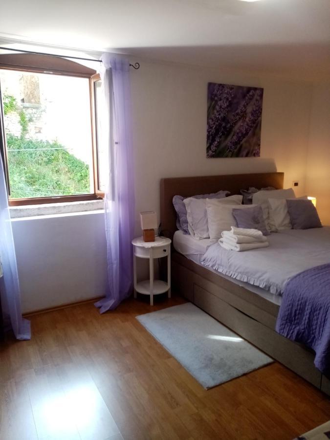 Rooms Serafin-Lavanda Motovun Exteriör bild